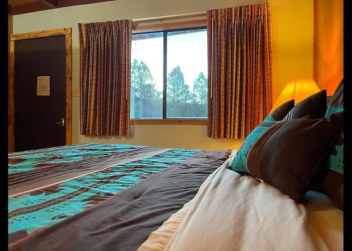 West Winds Lodge